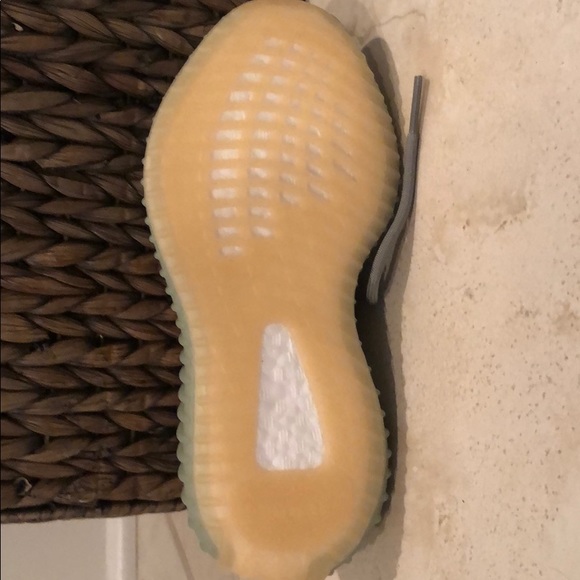 Yeezy Boost 350 Desert Sage - Picture 3 of 6